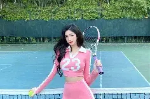 杨紫送出价值15万的花篮引发旧账风波友情公开质疑网络热议不断