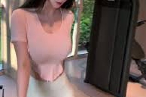 网红蓝战非复出带货3天破千万曾豪言年入九位数引发热议